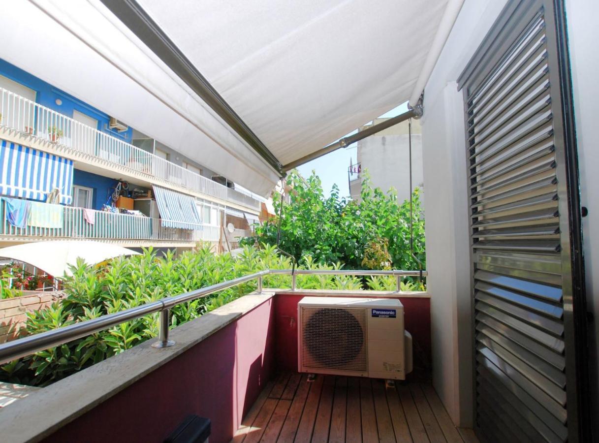 滨海比拉萨尔Blue Fridge Apartmen - Blue Fridge Apartmen - Ideal For Couples, Near Beach And Well Connected公寓 外观 照片